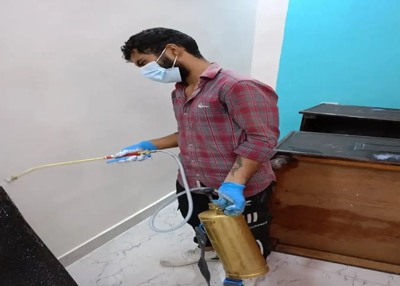 Pest control service for Palam Village houses and Palam Colony market shops